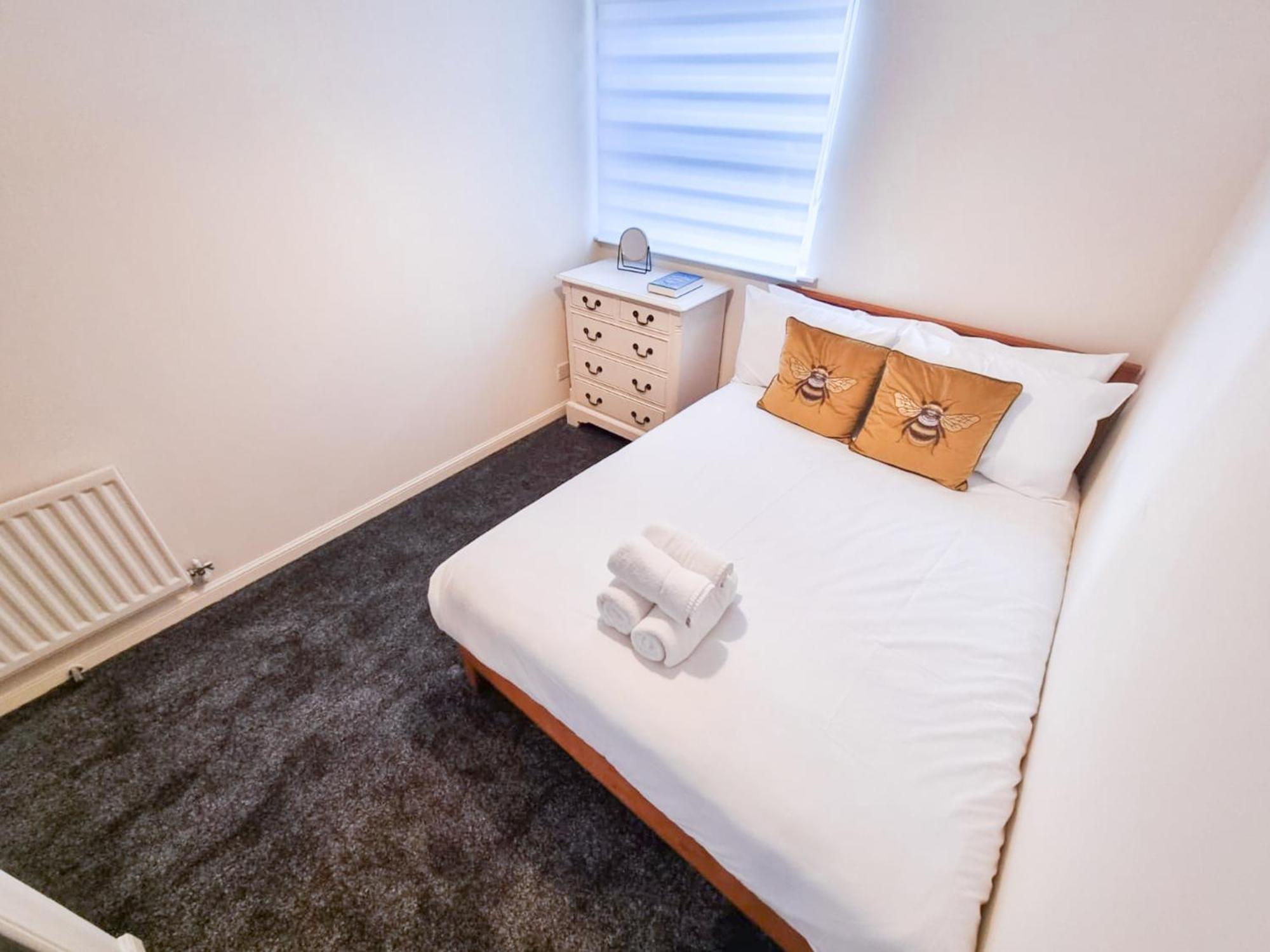 South College 2 Bedroom - - Free Parking Aberdeen